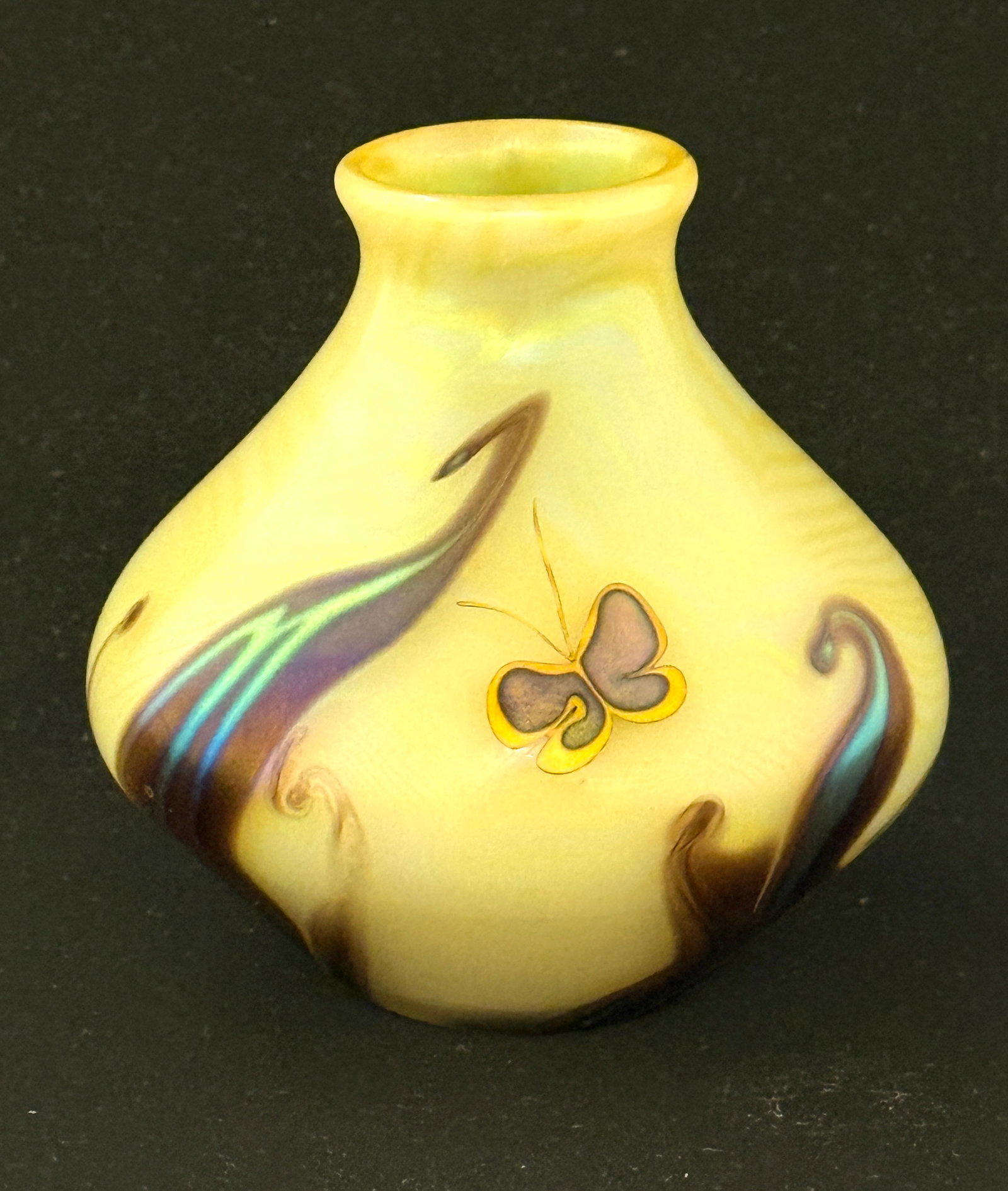 Lundberg Butterfly Glass Vase (1 of 3)