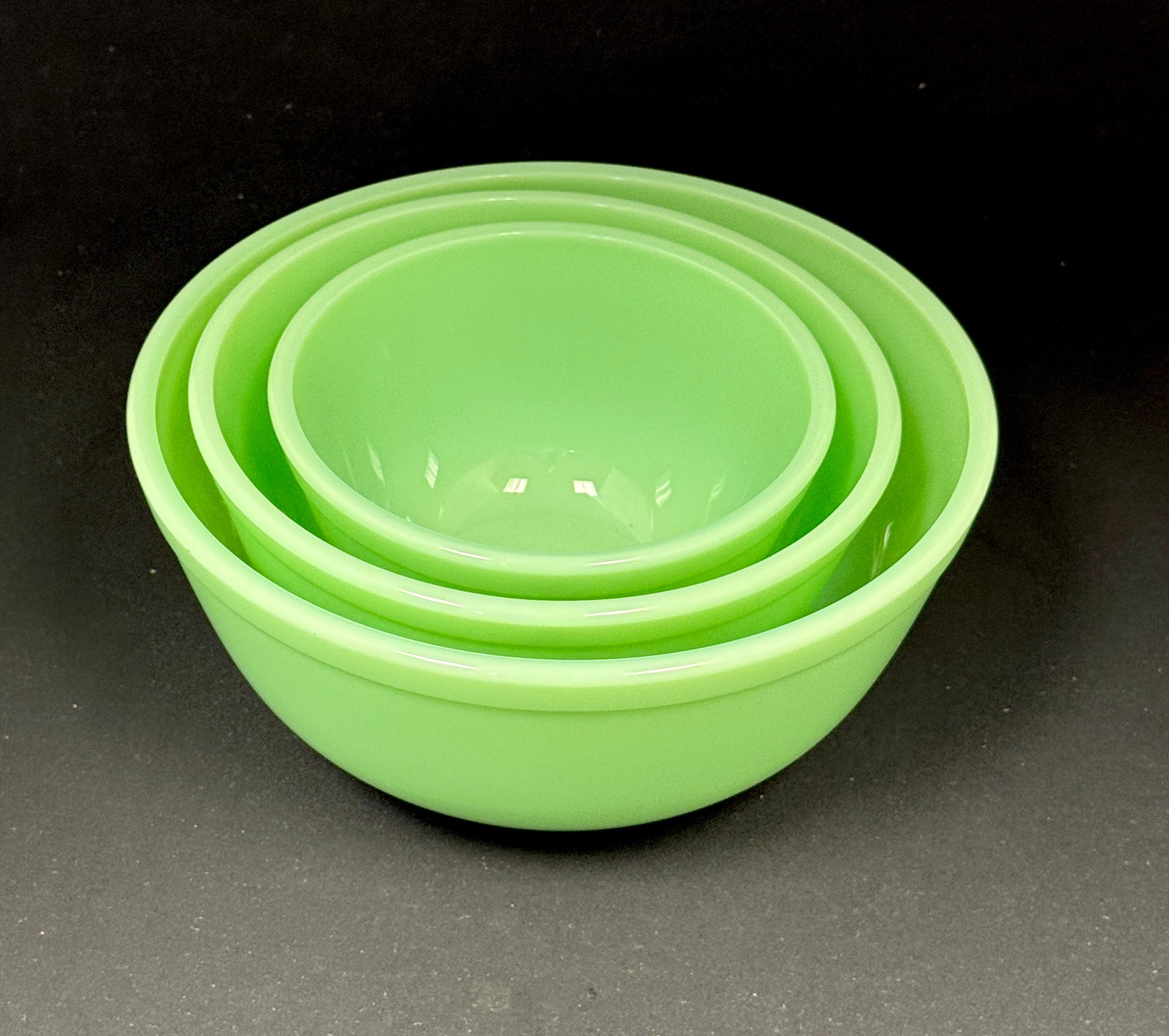 Set of Jadeite Mixing Bowls (1 of 2)