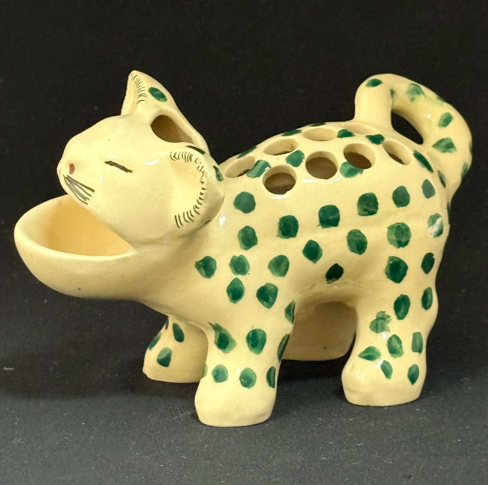 HB Quimper Polka Dot Cat (1 of 3)