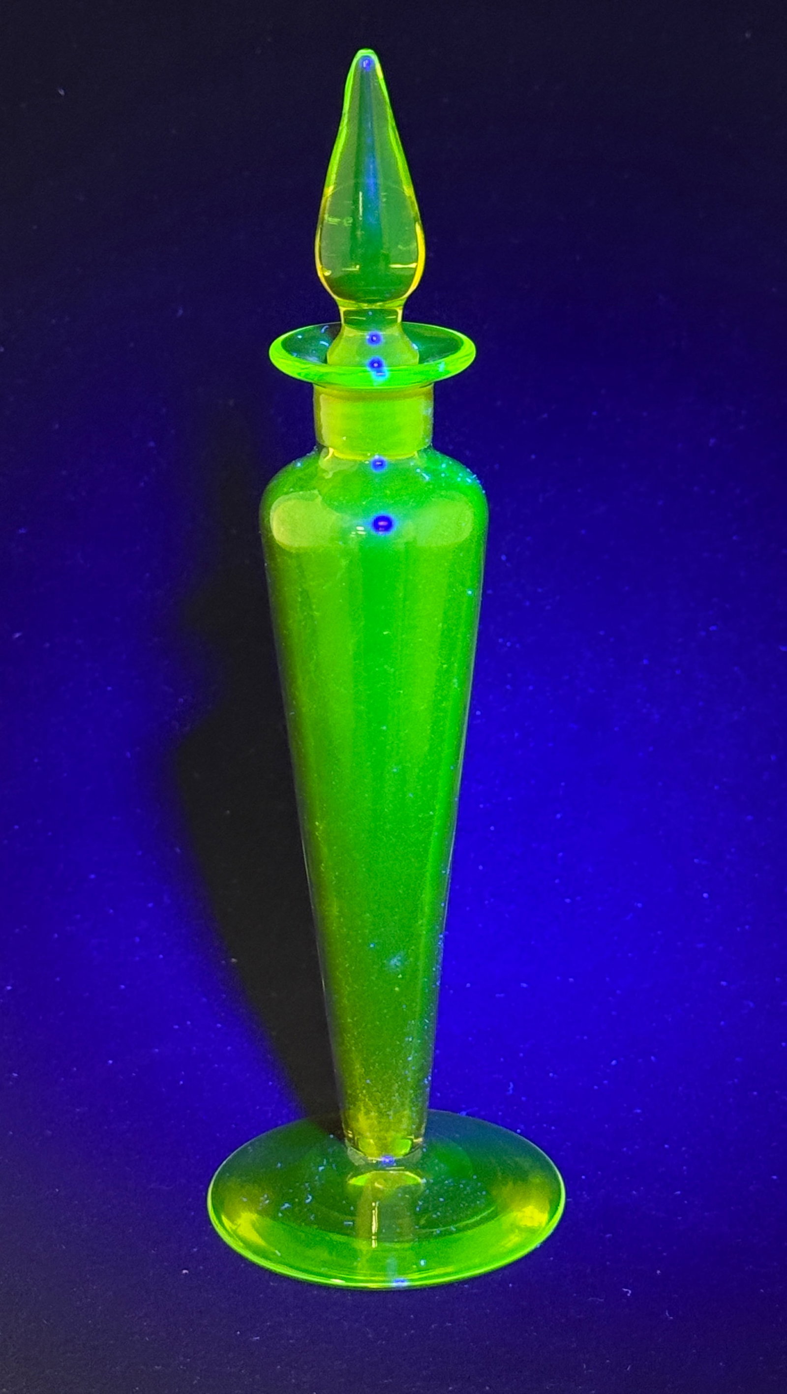 Steuben Uranium Yellow Perfume - 4