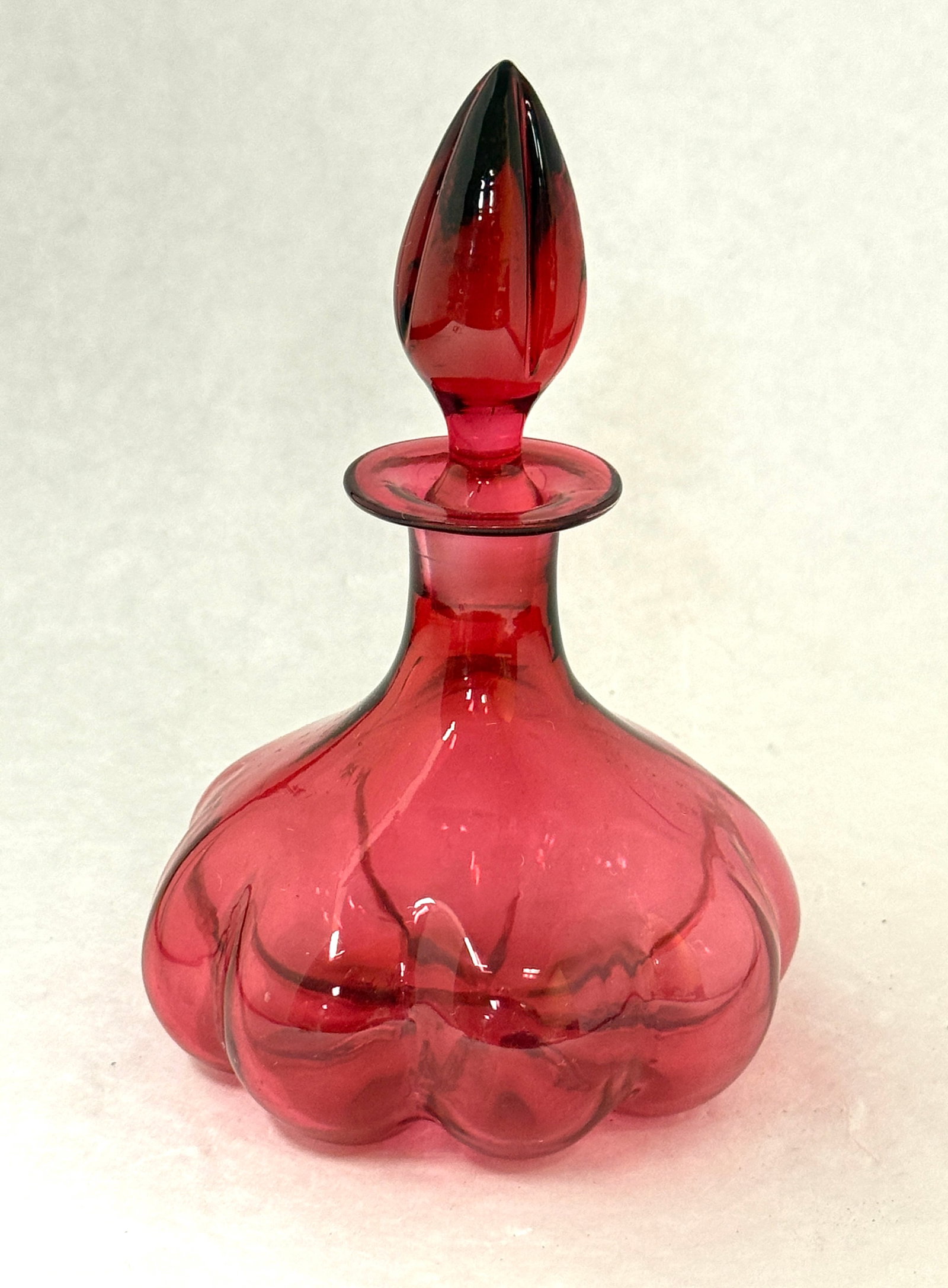 Steuben Gold Ruby Perfume: Large size Steuben Gold Ruby 2183 Perfume bottle, 6" ht. CONDITION: no chips, cracks, repairs, or material defects found, Jaremos attempts to call any material flaw that affects the price, but minor