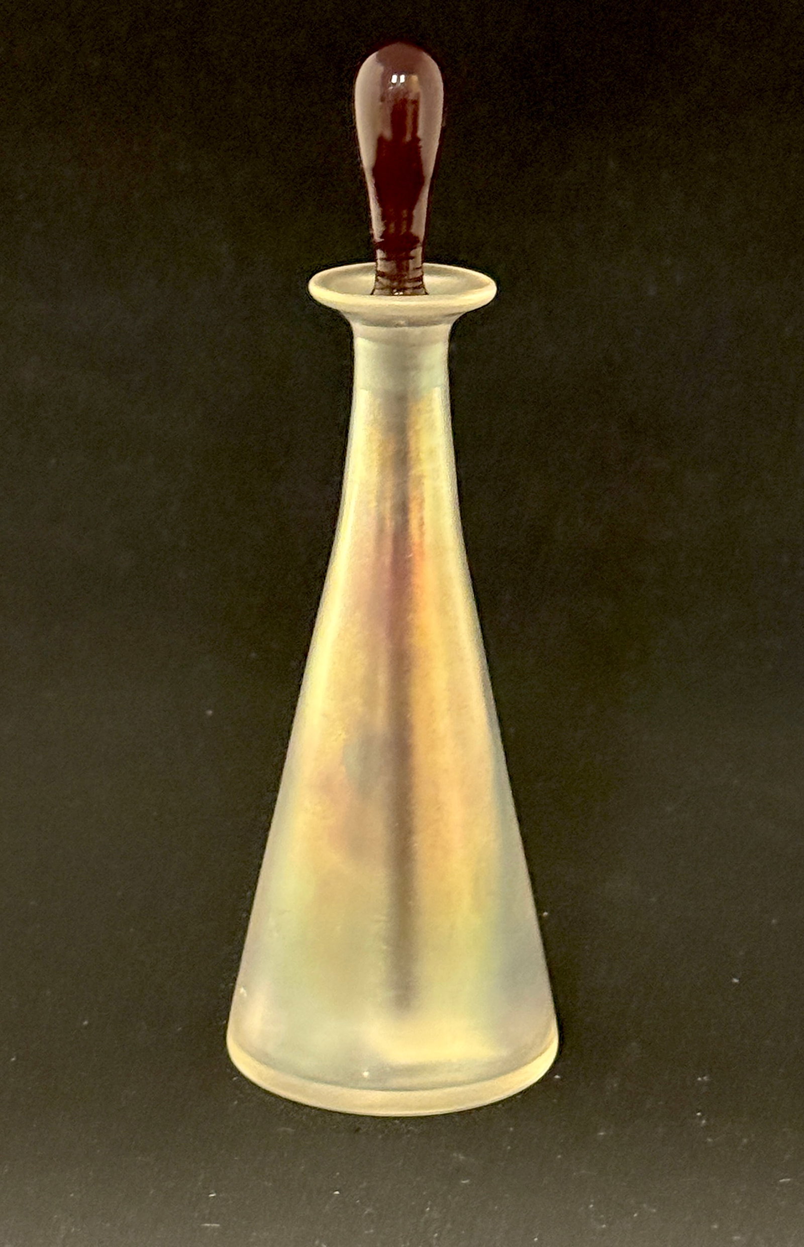 Steuben Verre-de-Soie Tee Pee (1 of 3)