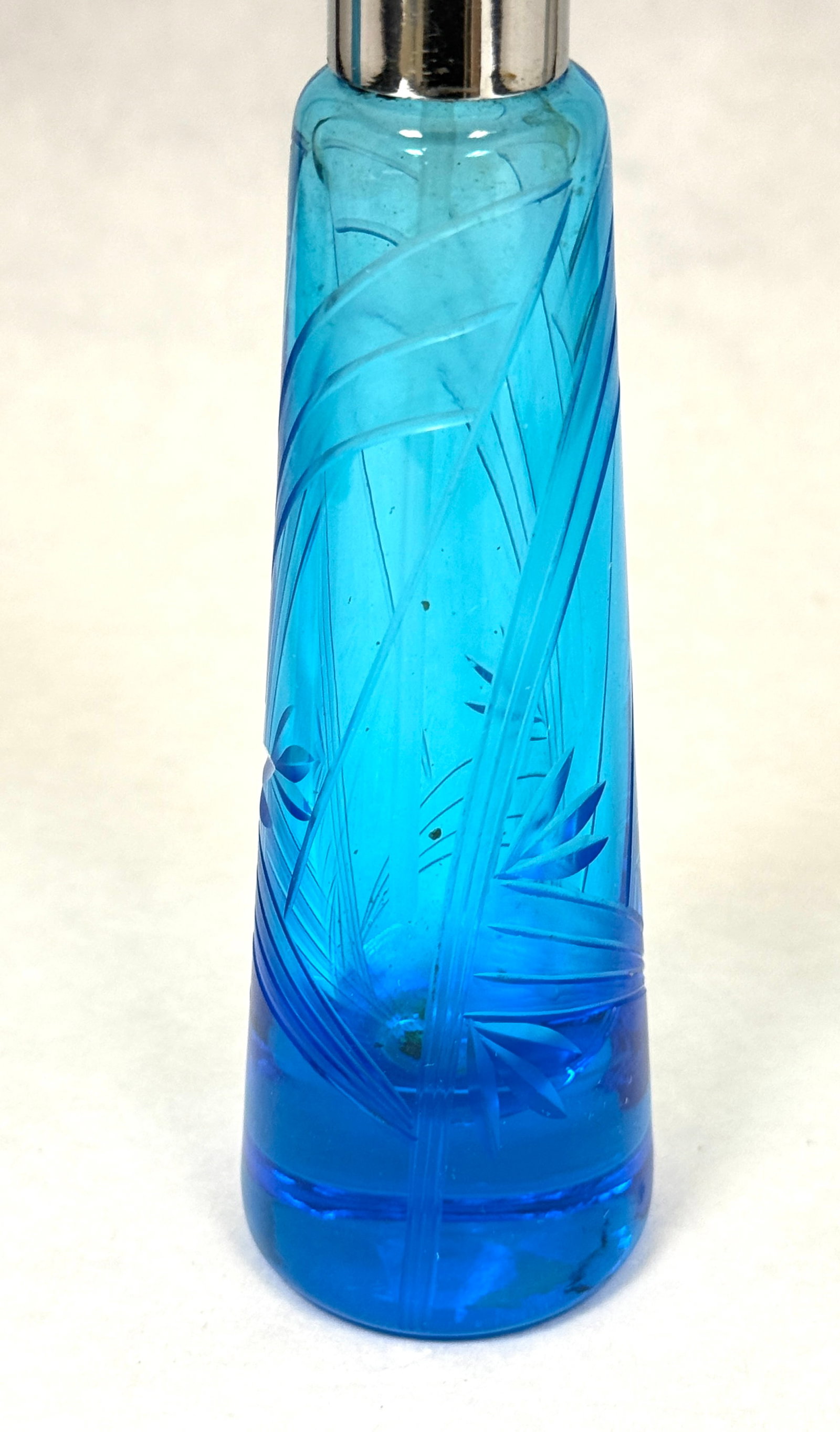 Two DeVilbiss Cut Glass Perfumes - 4