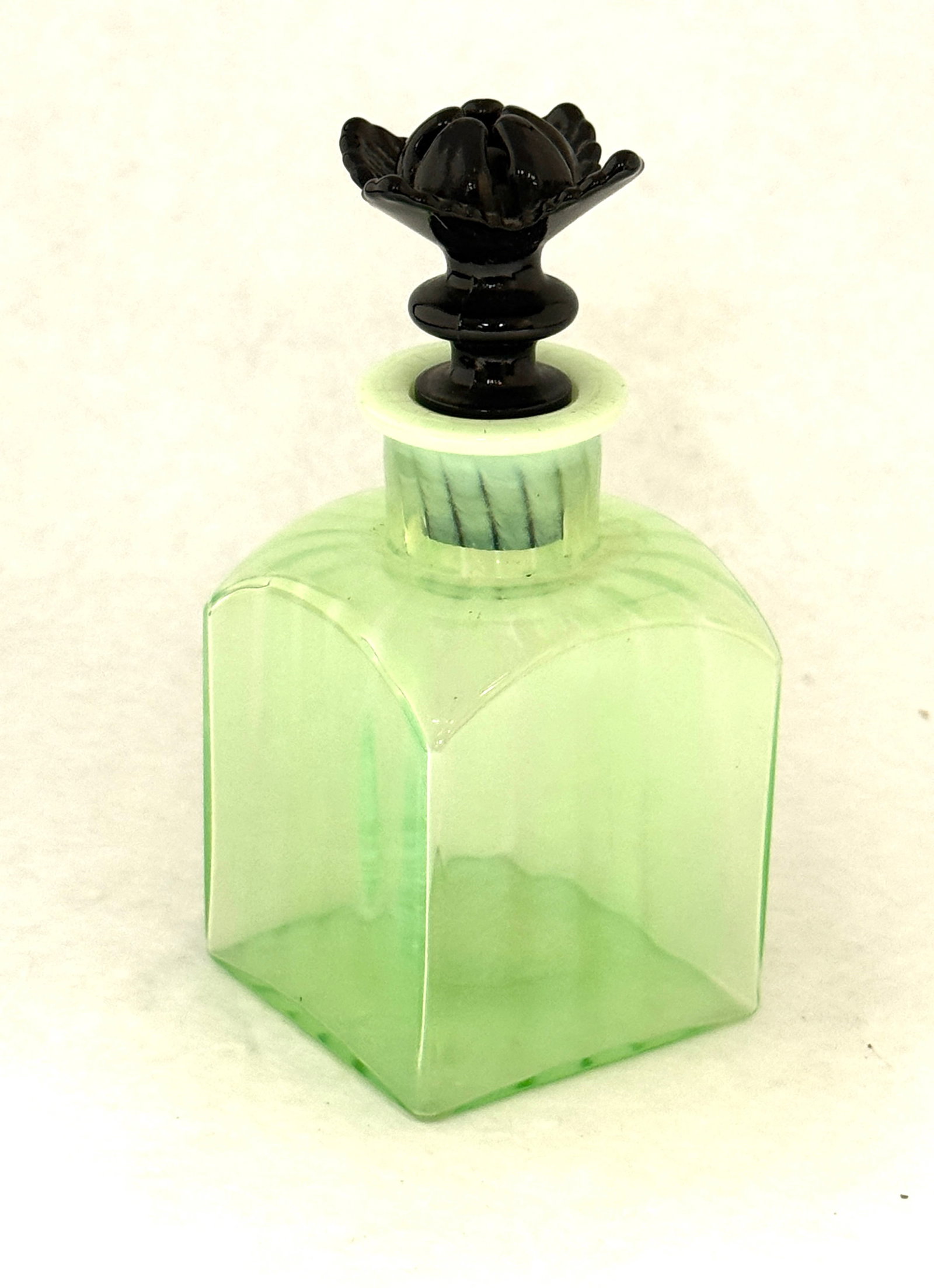 Fenton Vaseline Cologne - 3