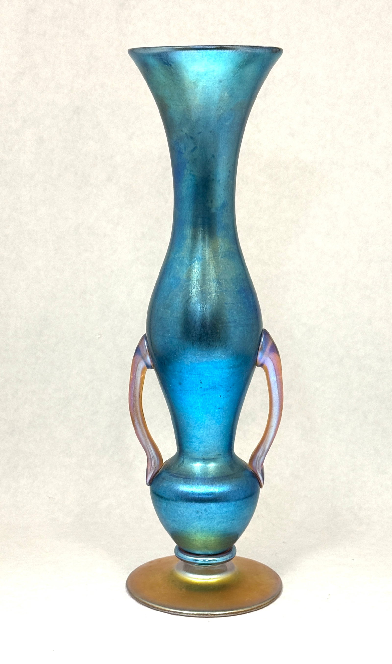 Durand Blue Iridescent Vase (1 of 4)