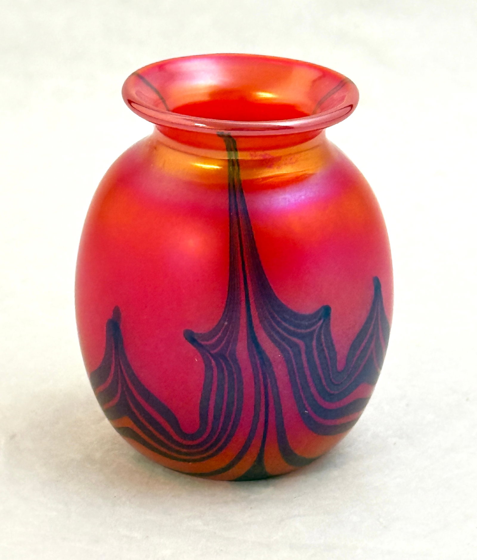 Charles Lotton Mandarian Red: Charles Lotton mandarin red with black drag loop cabinet vase, signed Lotton 1973; ht. 2 3/4". CONDITION: no chips, cracks, repairs or material defects found, Jaremos attempts to call any material