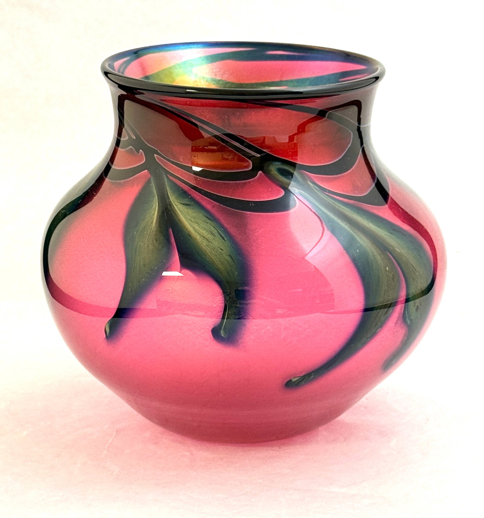 Charles Lotton Pink Vase: Charles Lotton selenium red vase with green variegated fox leaves, signed Charles Lotton 2008; ht. 7". CONDITION: no chips, cracks, repairs or material defects found, Jaremos attempts to call any