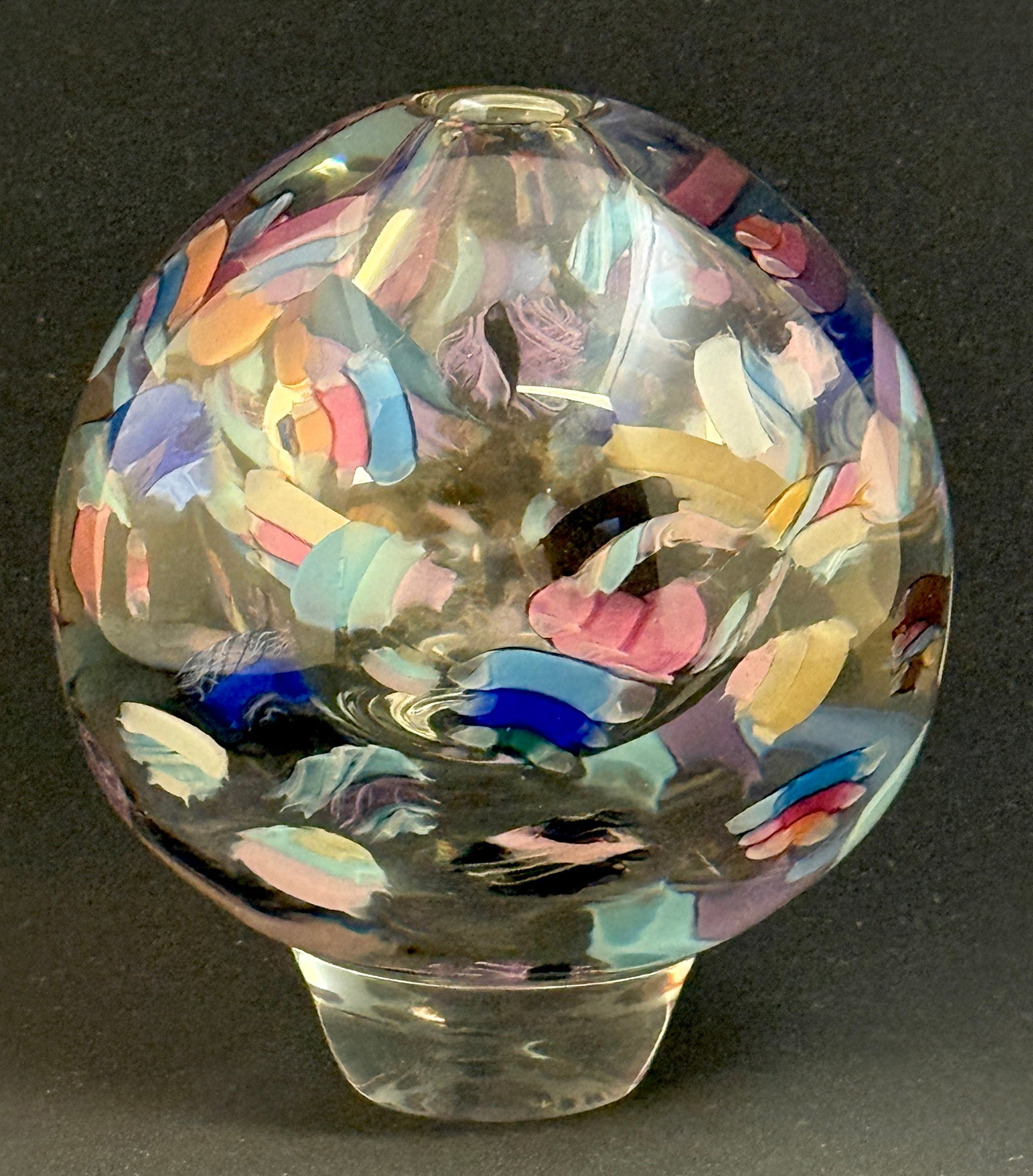 Beecham/White Spherical Vase (1 of 3)