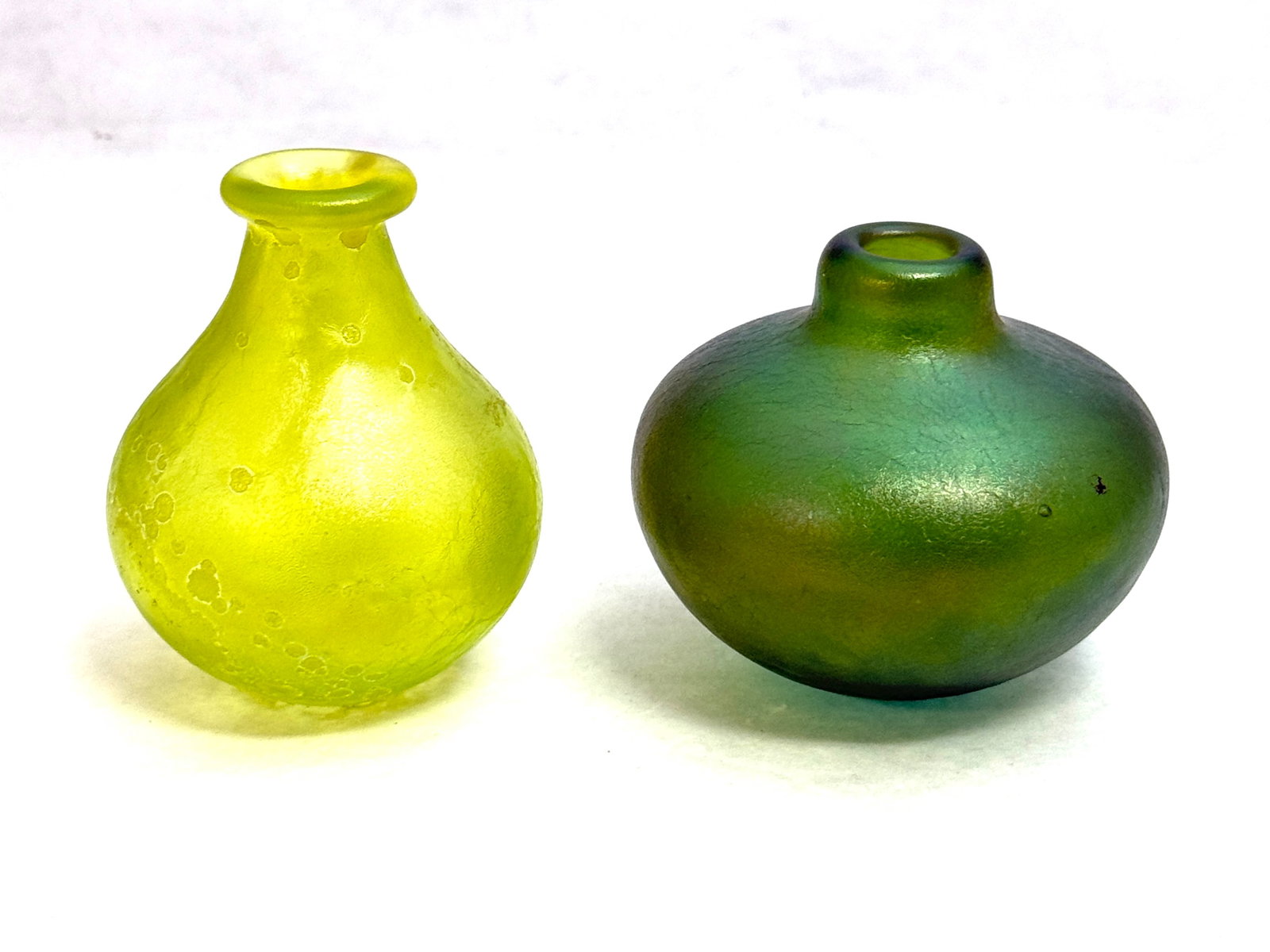 Two Mark Peiser Art Glass Vases (1 of 4)