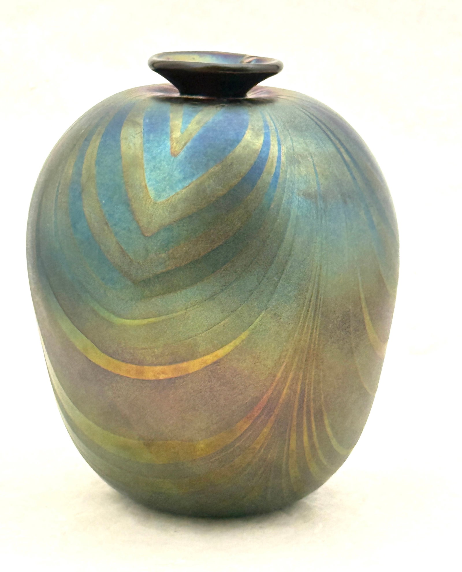 Charles Lotton Blue Glass Vase: Charles Lotton dark blue glass vase with a drag loop design, free form rim, signed Lotton 1972 #619, 7" ht. NOTE: Collection of Joan Allen Walker, an early collector of Lotton Glass and purchased