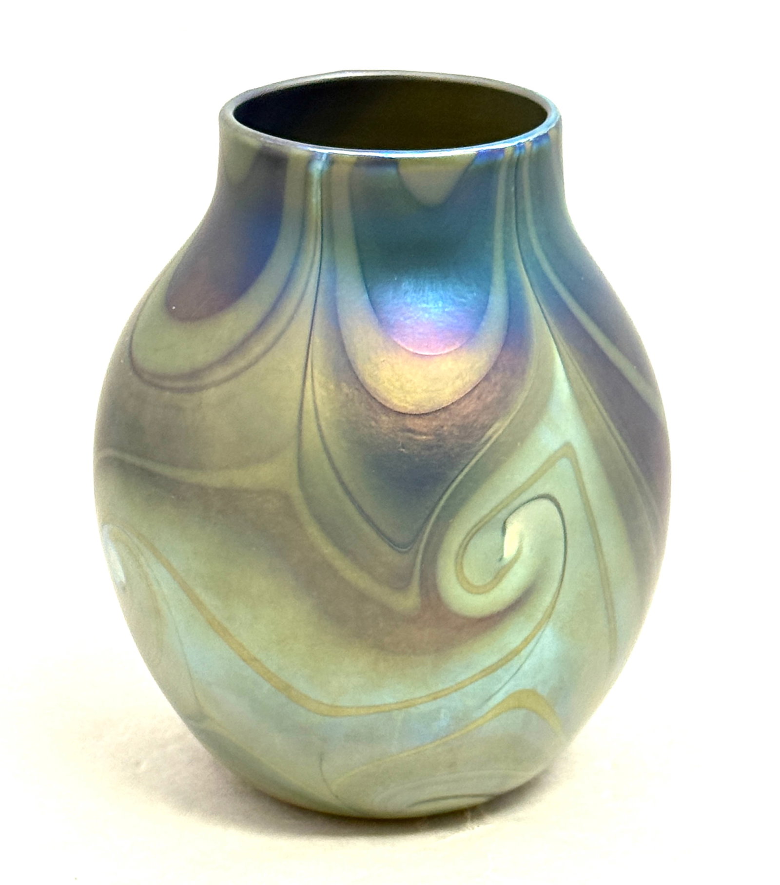 Charles Lotton Glass Vase: Charles Lotton globular glass vase in a green and blue hooked feather agate finish, signed Lotton 1973, 5" ht. NOTE: Collection of Joan Allen Walker, an early collector of Lotton Glass and purchased i