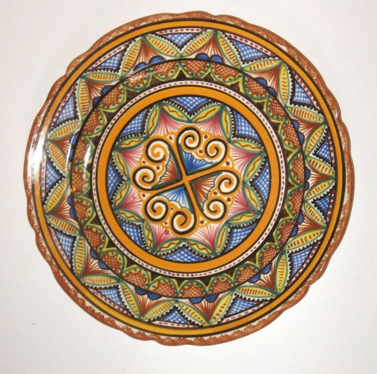 HB Quimper faience geometric charger,: intricately painted and centered with Celtic motifs. 11" dia. c.1940-1950