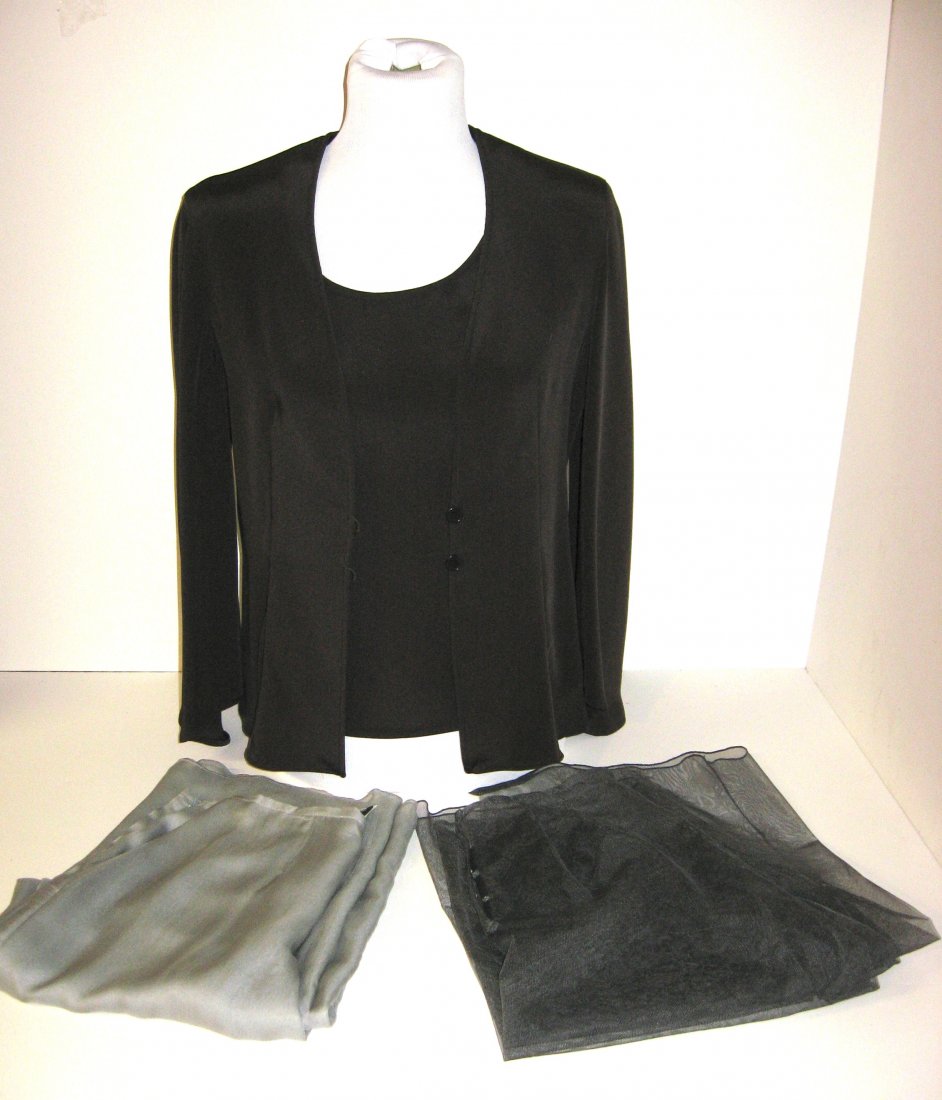 Giorgio Armani grouping,: Consisting of a 100% silk dark green jacket and matching tank size 40, together with a pair of 100% silk pants with elegant external evening sheer, size 42, all marked Giorgio Armani.