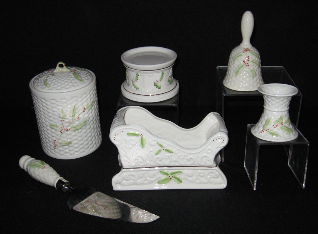 Six Belleek Christmas collection items, (1 of 4)