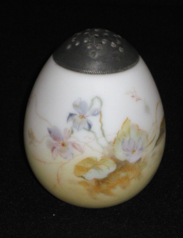 Mt. Washington egg sugar shaker, (1 of 3)