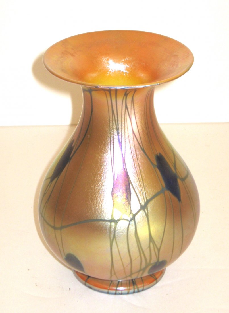 Quezal/Durand decorated iridescent gold vase,: Bulbous form in iridescent gold decorated with random hearts and vines, made by Martin Bach at either Quezal or Durand, 7 1/2" ht.