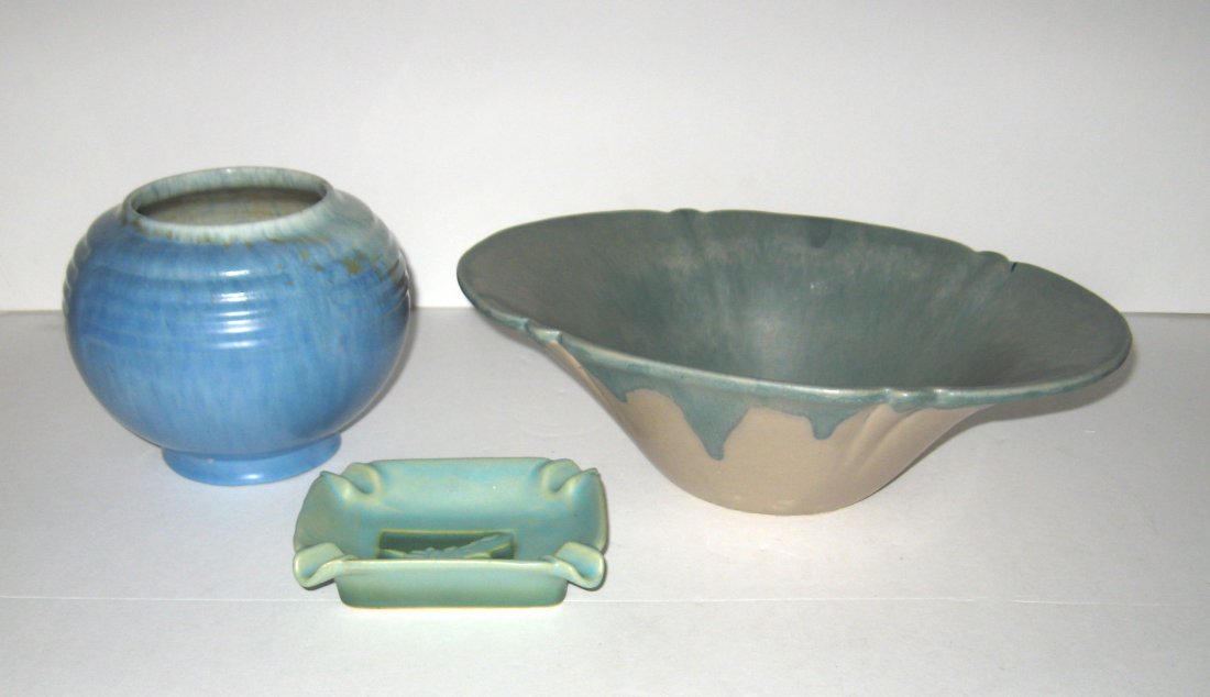Group of three Roseville pottery items, (1 of 5)