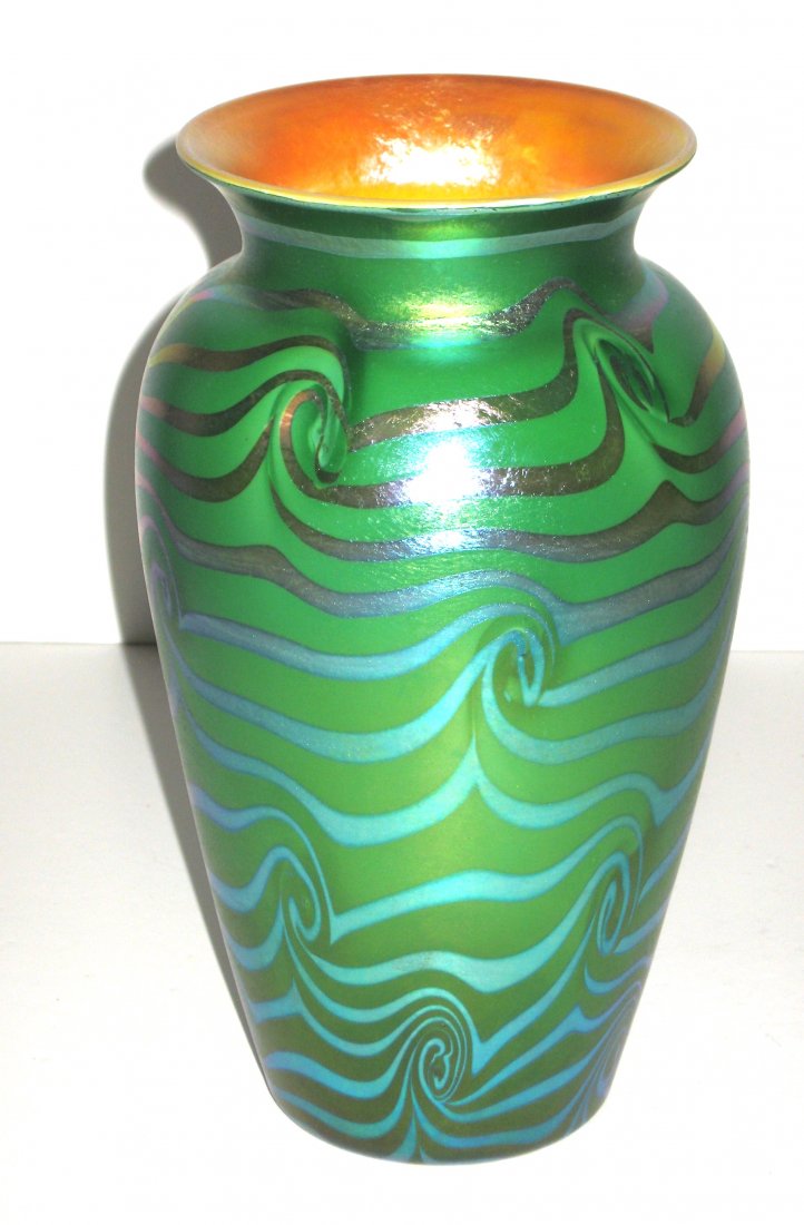 Durand Green King Tut iridescent glass vase, (1 of 5)