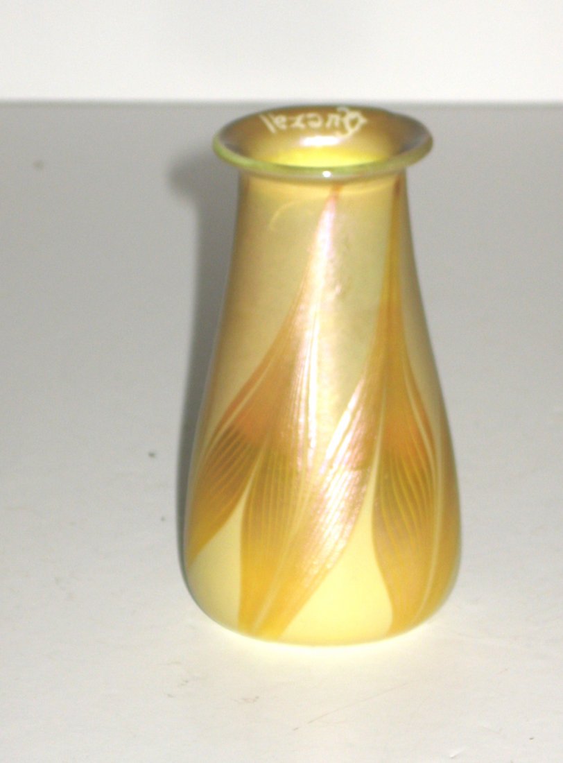 Quezal candle lamp shade, (1 of 3)