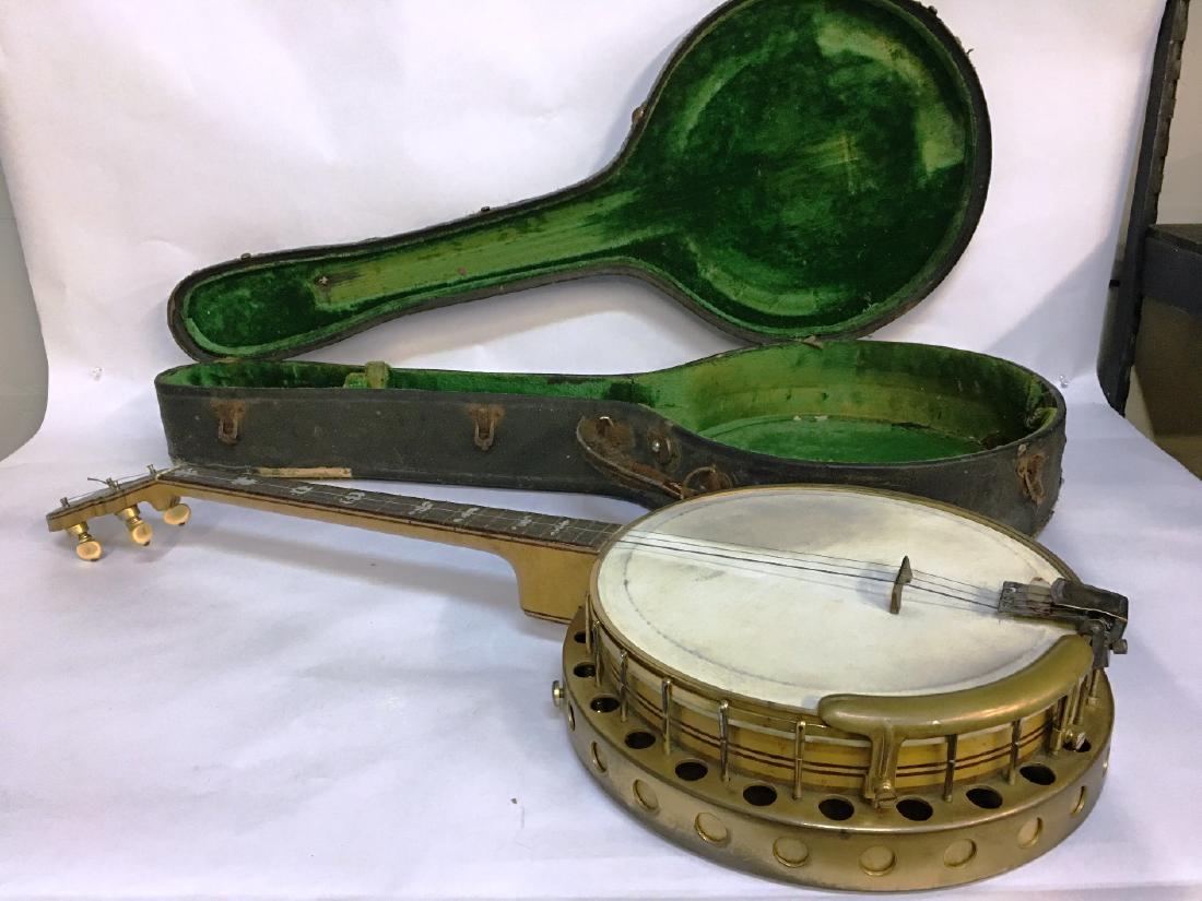 1930 SUPERTONE ORCHESTRA KING TENOR BANJO (1 of 4)