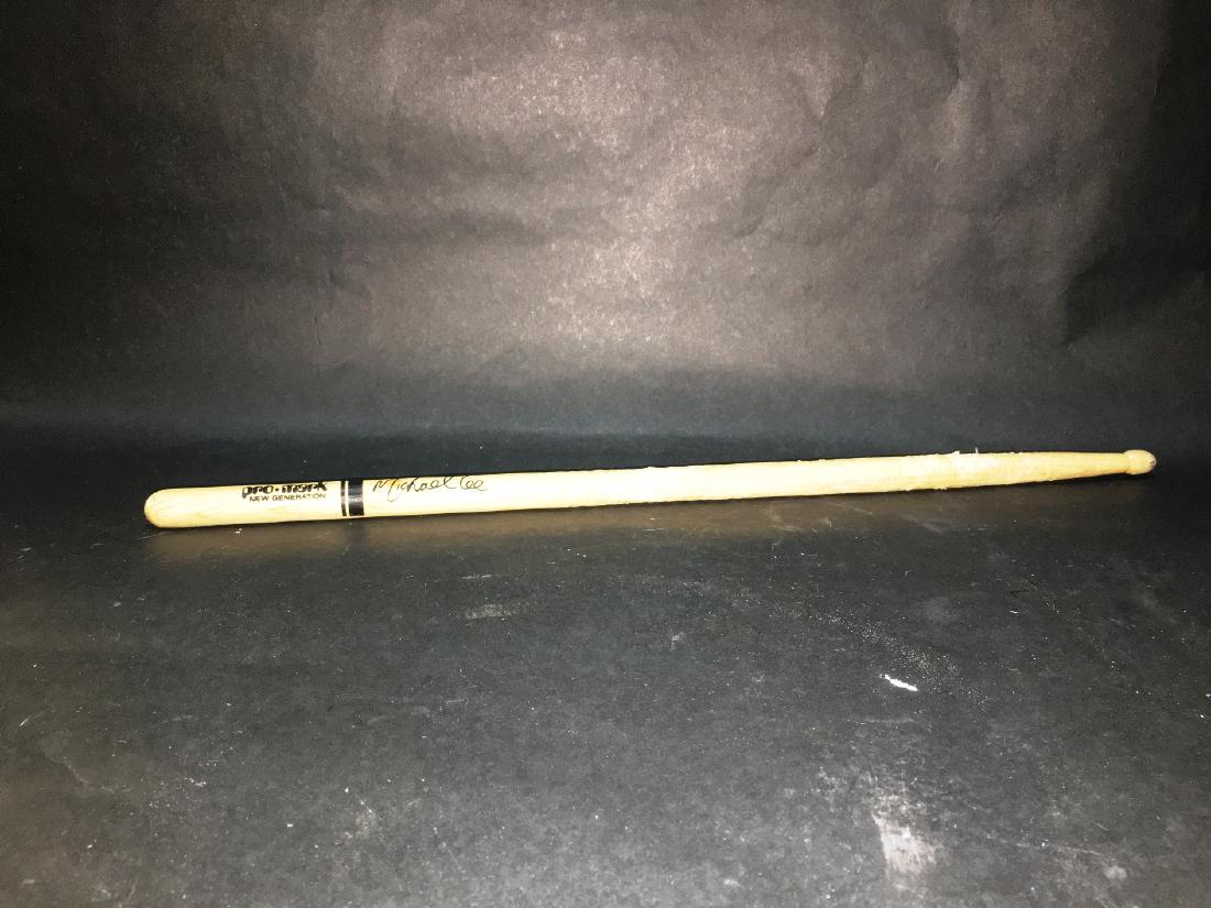 MICHAEL LEE DRUM STICK: 19" inches