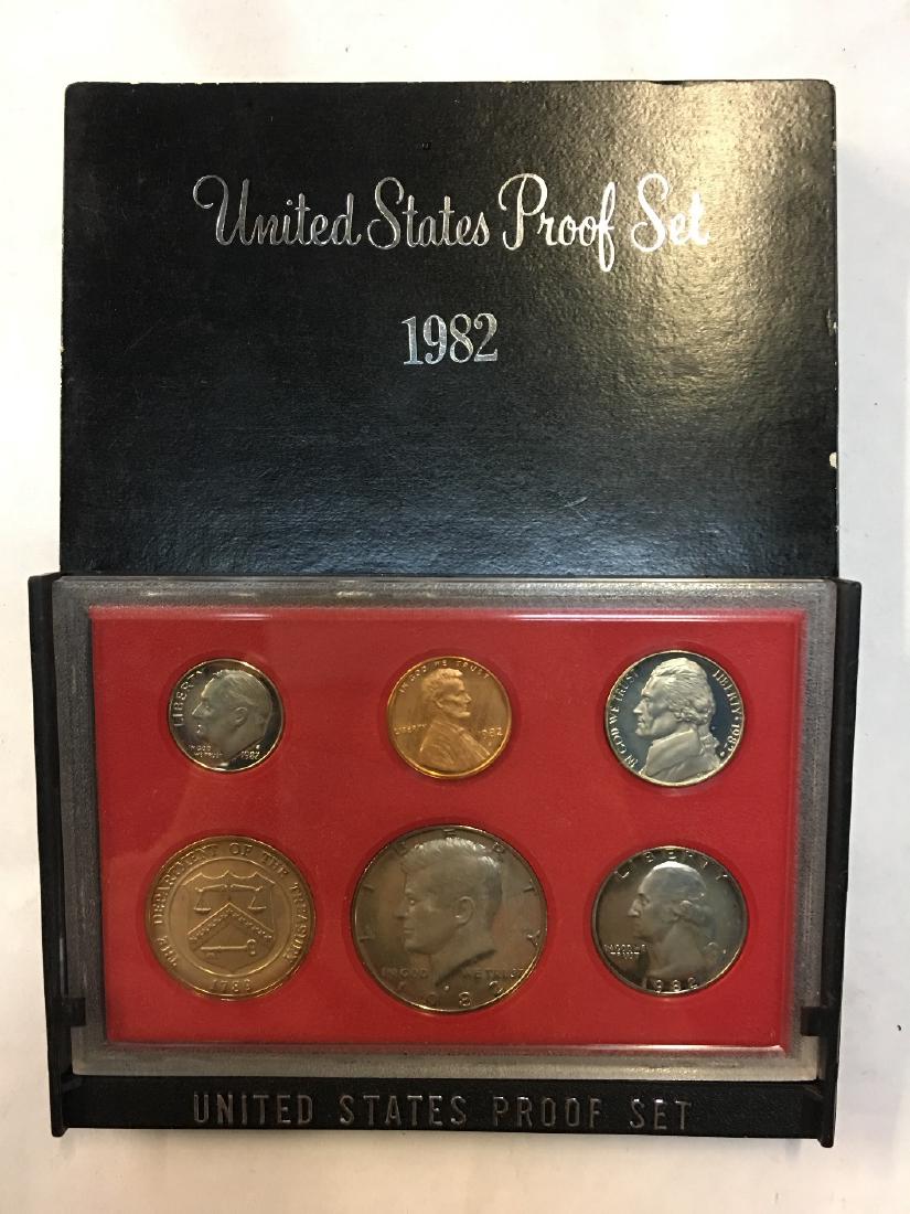 1982 U.S. MINT PROOF SET (1 of 2)