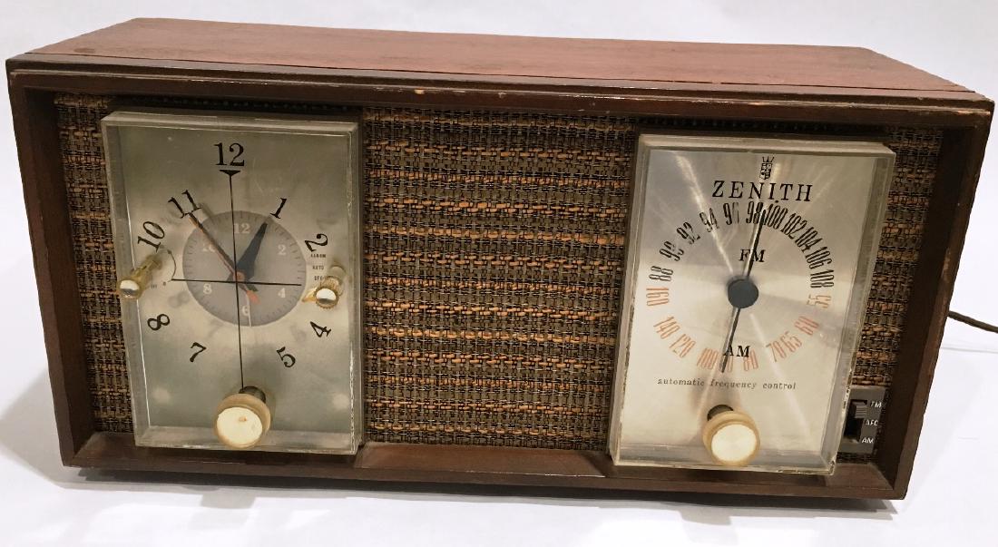 ZENITH RADIO MODEX X390: 15" WIDE X 7.75" TALL