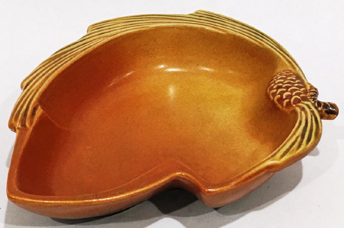 ROSEVILLE CANDY DISH (1 of 2)