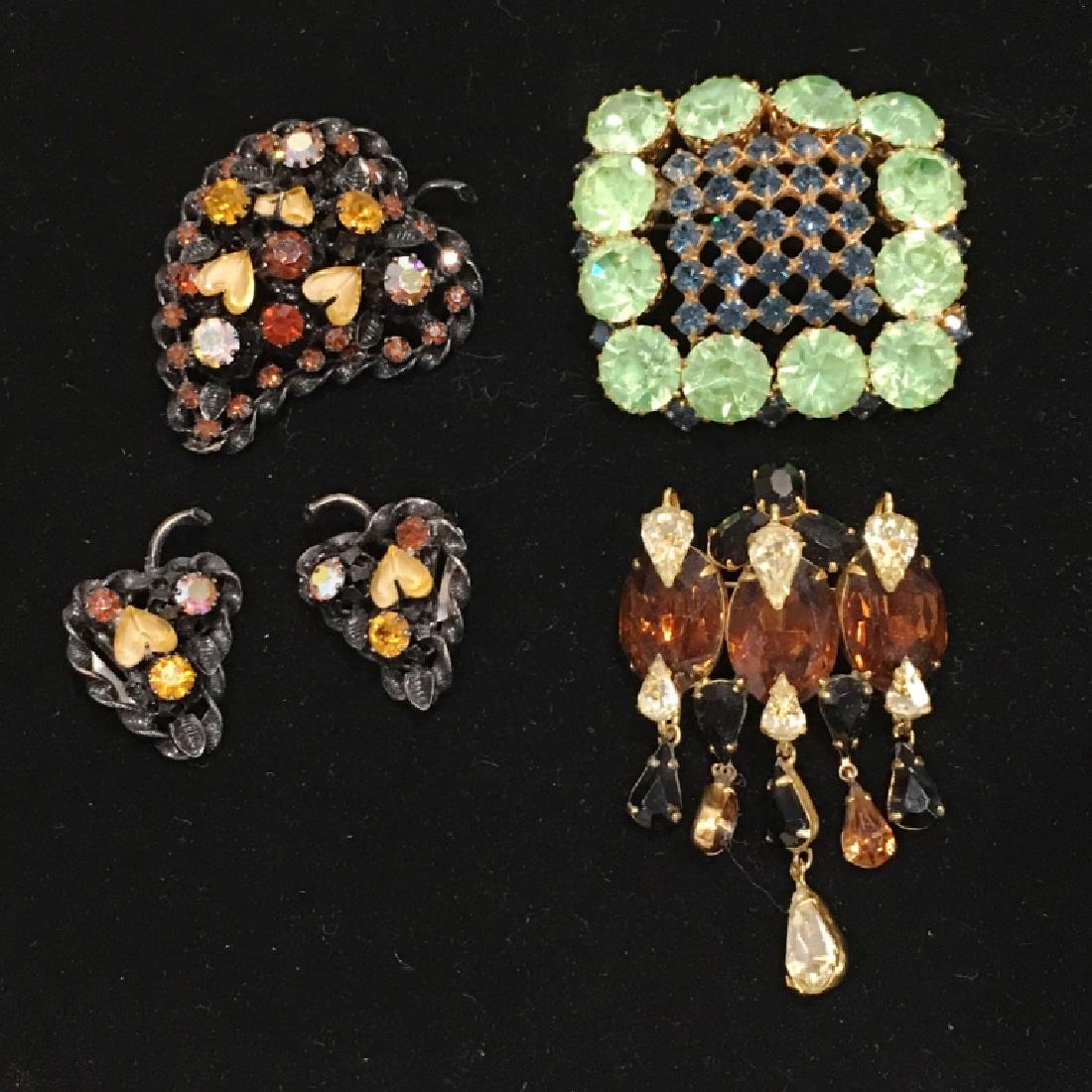 AUSTRIAN & KRAMER OF NEW YORK JEWELRY: BROACHES AND EARRINGS