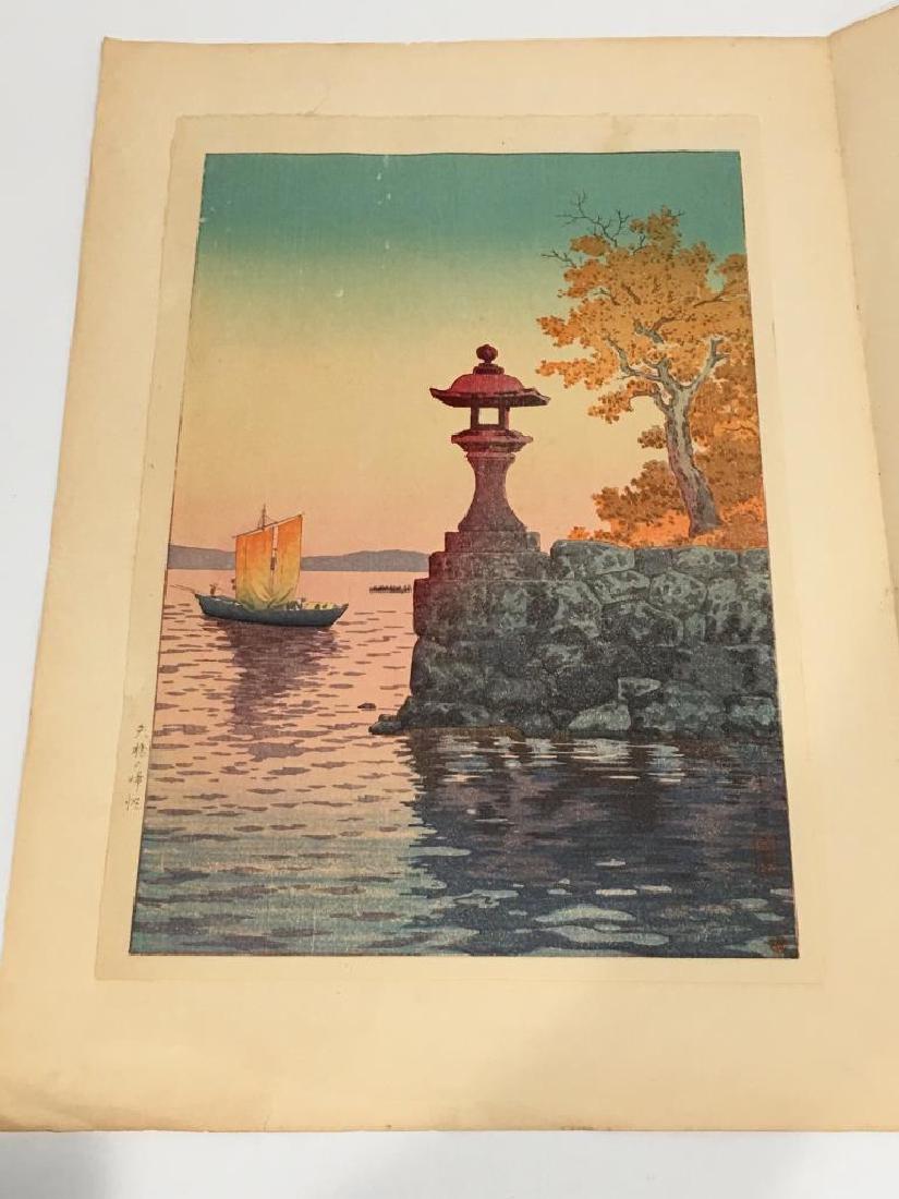 JAPANESE WOODBLOCK TSUCHIYA KOITSU (1870-1949): FISHING BOAT RETURNING AT SUNSET, YABASE, 10.25" X 15.5"
