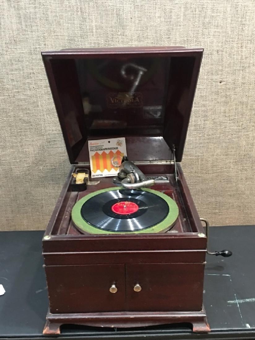 VICTROLA BY VICTOR TALKING MACHINE CO.: C. 1922, MODEL VV-IX-298903G, WORKING