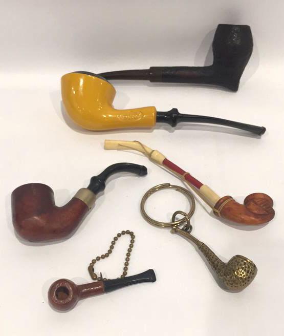 6 Tobacco Pipes including G. Jensen: The Smoke, Georg Jensen, 2 pipe keychains, Bentley, Novelty pipe