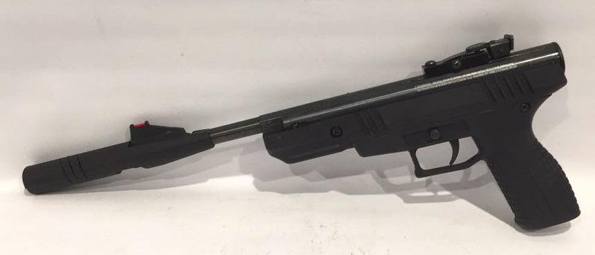 Benjamin Trail NP Air Pistol .177 Cal: Model: BBP77, with extra pieces