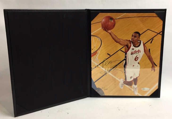 Signed Penny Hardaway 1996 Olympic Photo: Numbered 131/600, with COA sticker BAD22028, in Holder