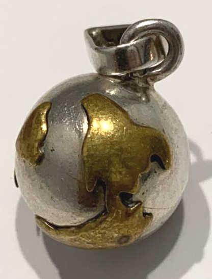 Silver Globe Pendant: 8 grams