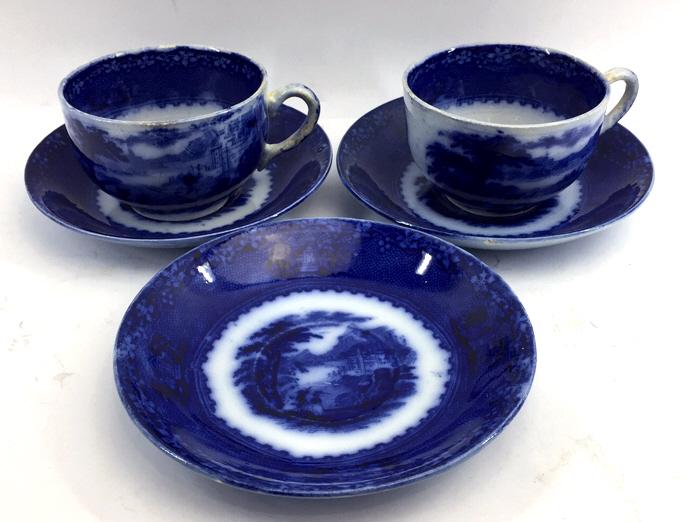 Set of Jenny Lind Staffordshire England Flow Blue: 5 pieces, 3 saucers and 2 cups, see photo