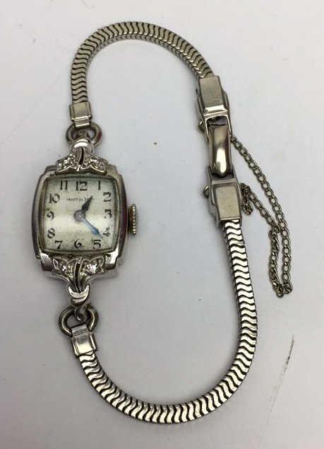 Vintage Hamilton Ladies Wristwatch: With 4 diamonds, with 1/20-10kt gold filled band, see photo
