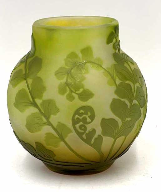 Galle Cameo Miniature Vase: Galle cameo miniature vase with fiddle head ferns, 3.5 inches. Galle in cameo with the memorial star. Polishing to upper rim and base rim. Pleasing decoration. Excellent condition, see photo