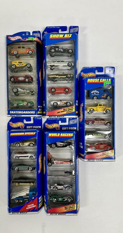 5 Hot Wheels 5 Car Gift Packs: In boxes, see photos