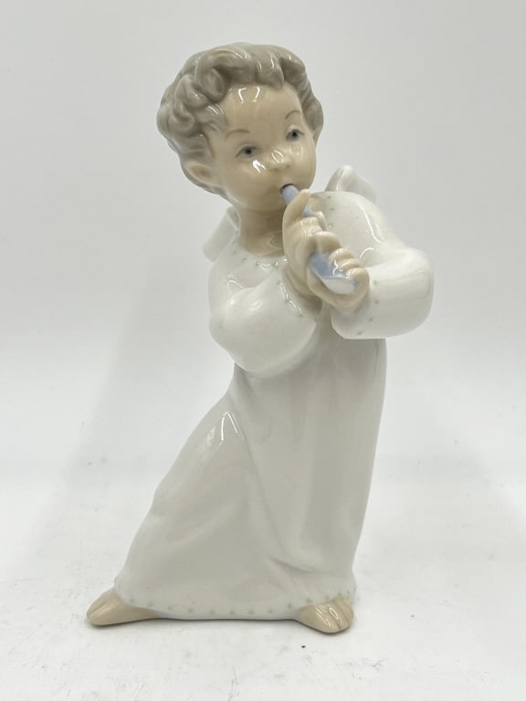 Lladro Porcelain Angel Playing Flute Figurine: 6 inches by 3.25 inches, marked on bottom, see photos