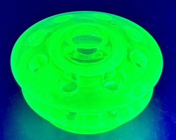 Vintage 9 Hole Green Vaseline Glass Frog