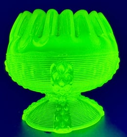 Northwood Dugan Canary Yellow Vaseline Rose Bowl