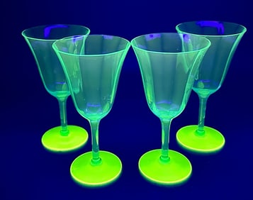 4 Blue to Yellow Vaseline Glass Wine Glasses