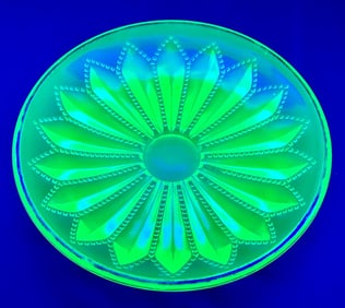Vintage Green Vaseline Glass Plate
