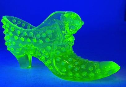 Fenton Uranium Yellow Vaseline Glass Slipper