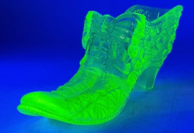 Fenton Uranium Yellow Vaseline Glass Slipper