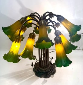 Tiffany Style Art Nouveau Lily Table Lamp