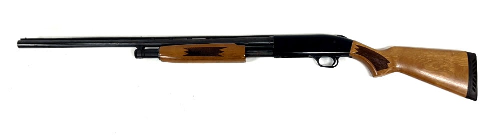 Mossberg Model 500A Pump Action Shotgun: 12 gauge, 28 inch barrel, Accu-choke, 2.75 and 3 inch shells, S/N: L241672, see photos