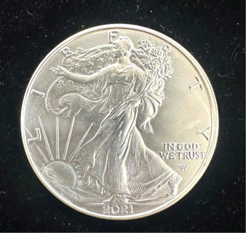 2021 Walking Liberty $1 Dollar .999 Coin: One Dollar .999 silver coin, see photos