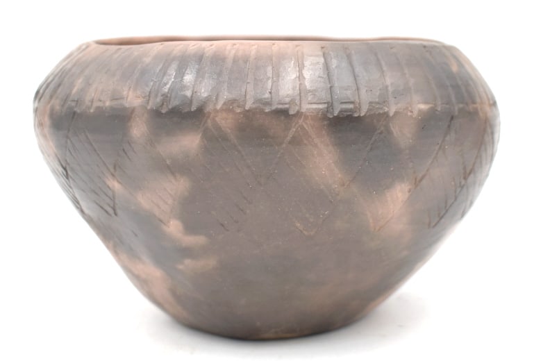 Amanda Swimmers Cherokee Pottery Bowl (1 of 4)